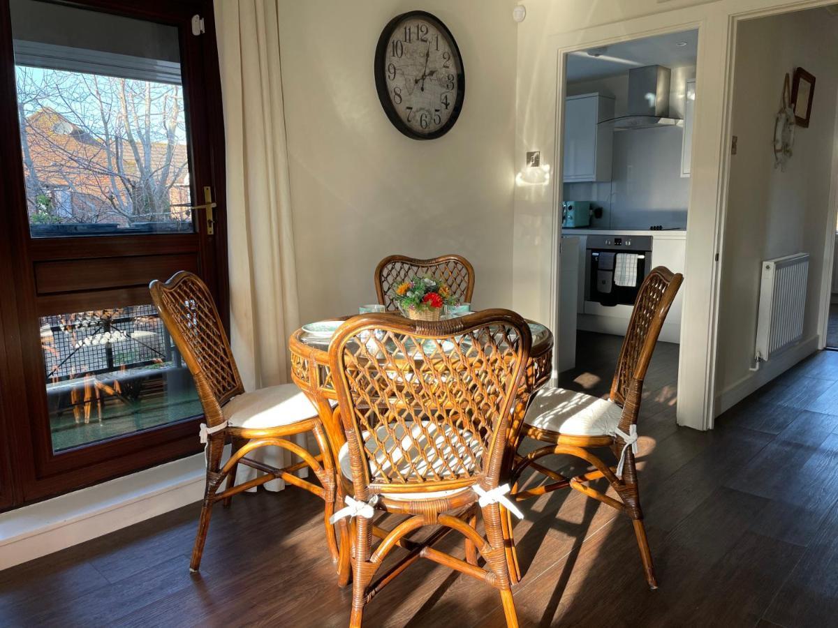 St Georges Balcony Suite With Parking Портсмът Екстериор снимка