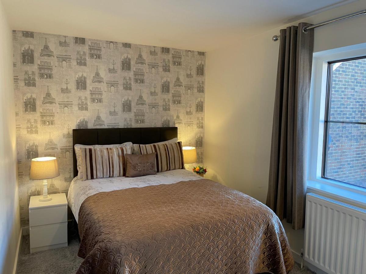 St Georges Balcony Suite With Parking Портсмът Екстериор снимка