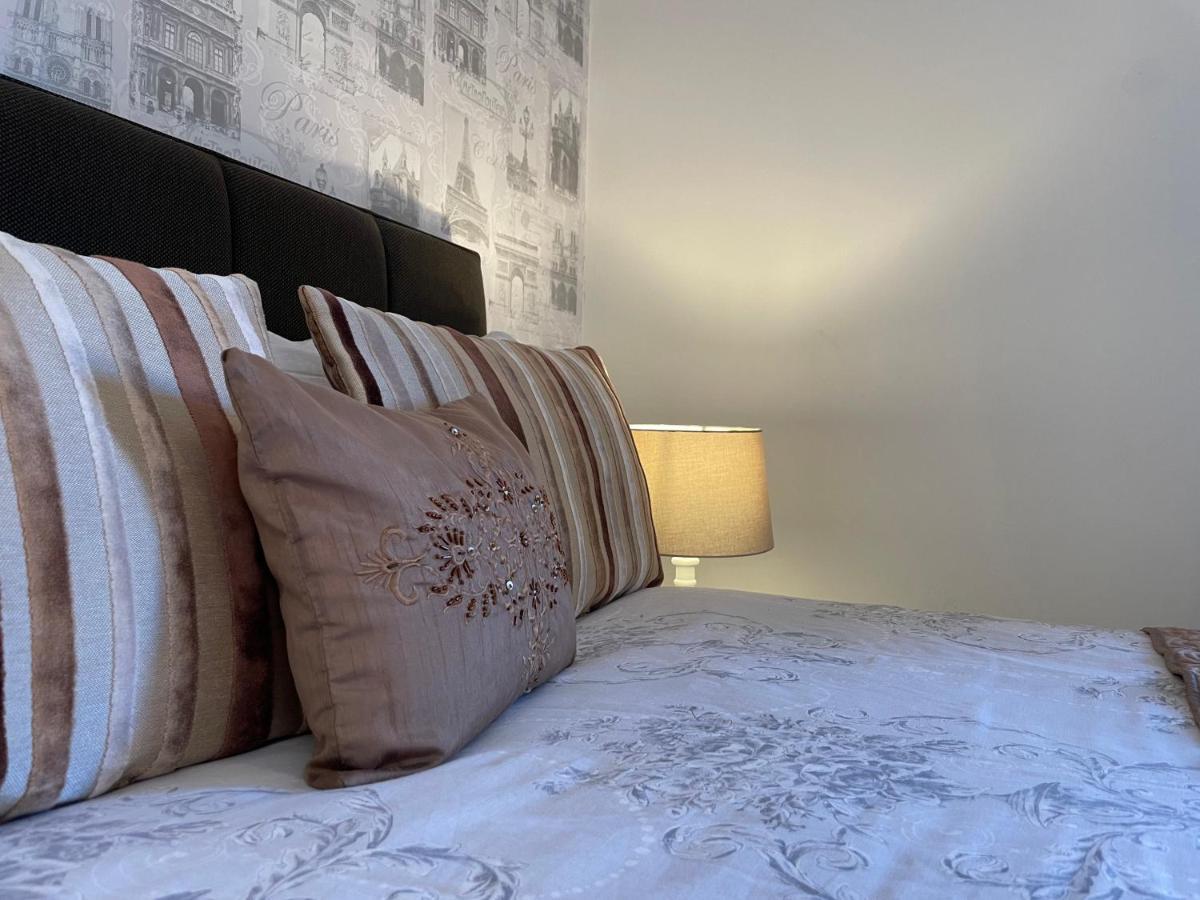 St Georges Balcony Suite With Parking Портсмът Екстериор снимка